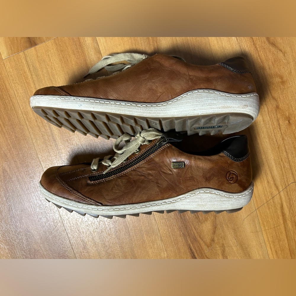 Remonte Brown and‎ Black Sneakers with Zipper Detail - Picture 11 of 16